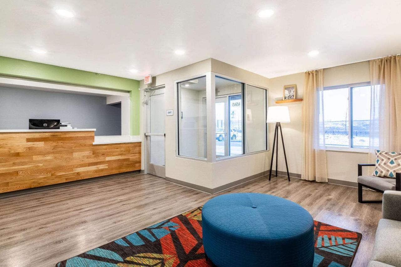 Woodspring Suites Indianapolis Airport South エクステリア 写真